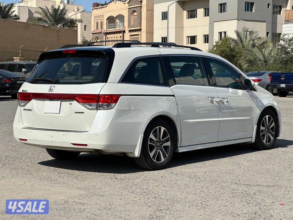 للبيع هوندا اوديسى  Touring 20155
