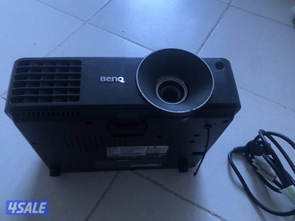 بروحيكتور benq حاله جيده1