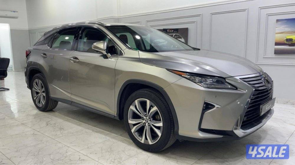 للبيع لكزس RX 2019 عداد 61 الف0