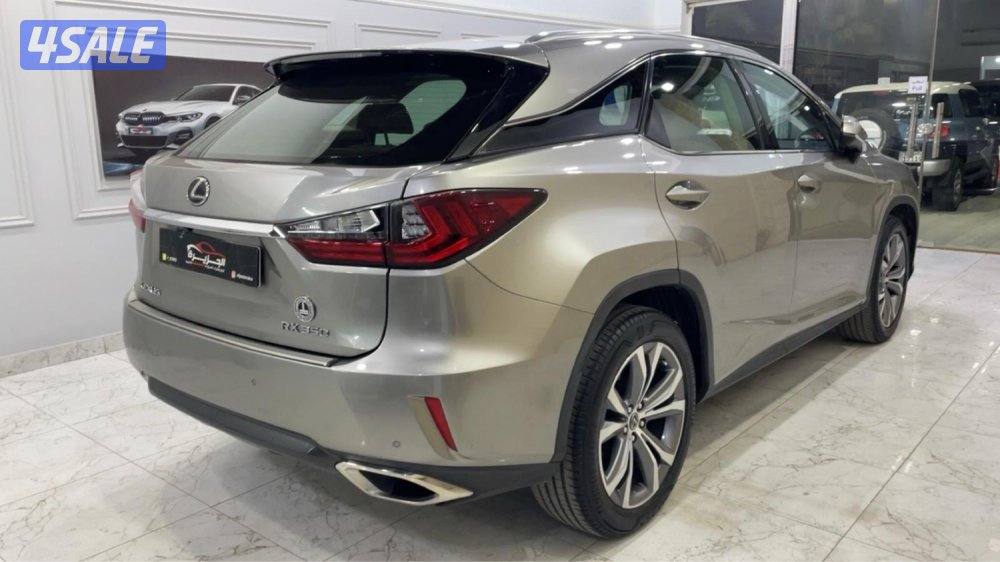 للبيع لكزس RX 2019 عداد 61 الف3