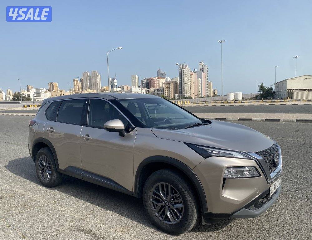 نيسان اكس تريل 2023 عداد10 الف سيرفس منتظم وارد الوكاله0