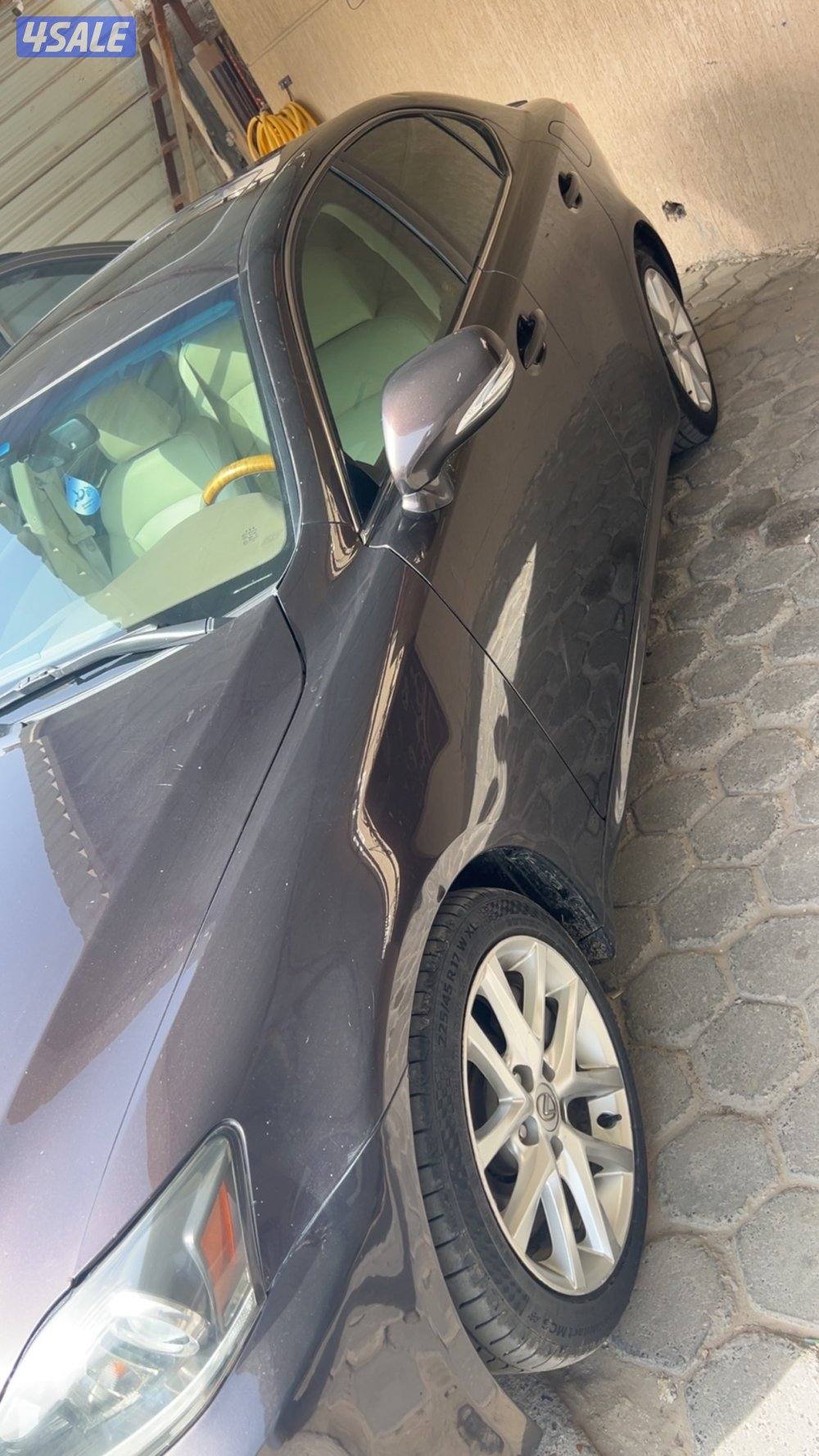 لكزس is 300 مالك اول6