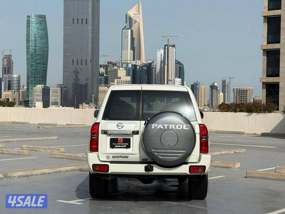 سفاريVTC4800(الاسطوره) موديل2024 عداد19الف وارد البابطين تحت الكفاله2