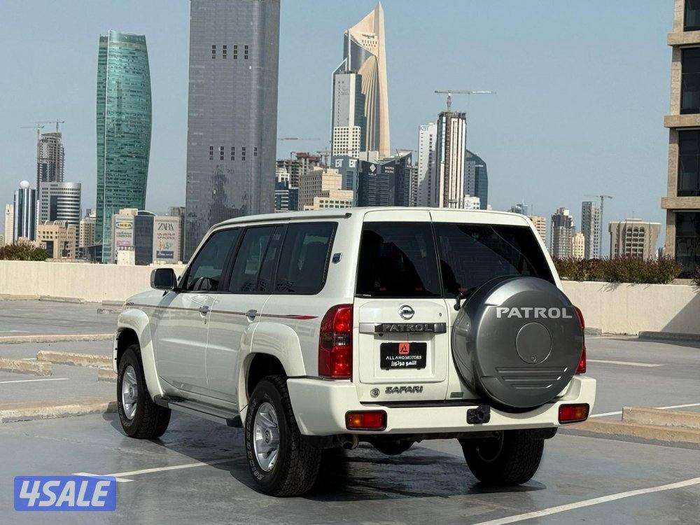 سفاريVTC4800(الاسطوره) موديل2024 عداد19الف وارد البابطين تحت الكفاله3