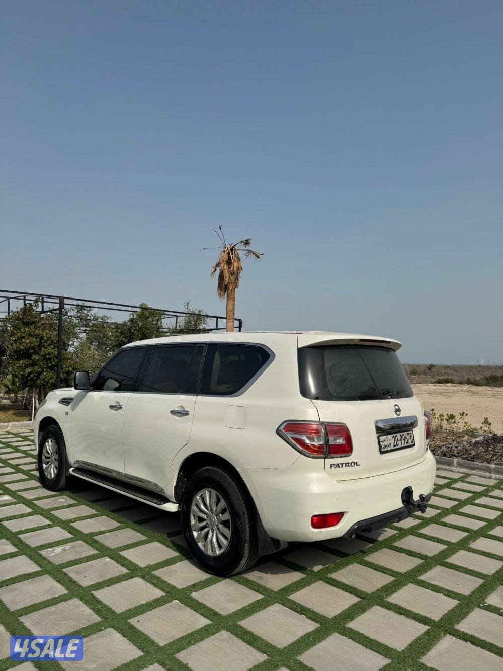 جيب نيسان باترول 2013 بحاله ممتازه5