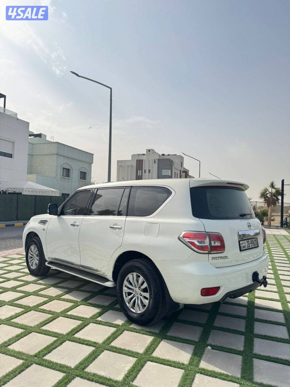 جيب نيسان باترول 2013 بحاله ممتازه6