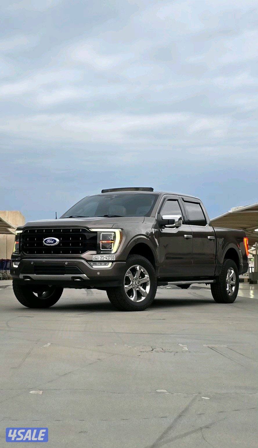 للبيع او للبدل لاريت V8 FX4 تحت الكفاله0