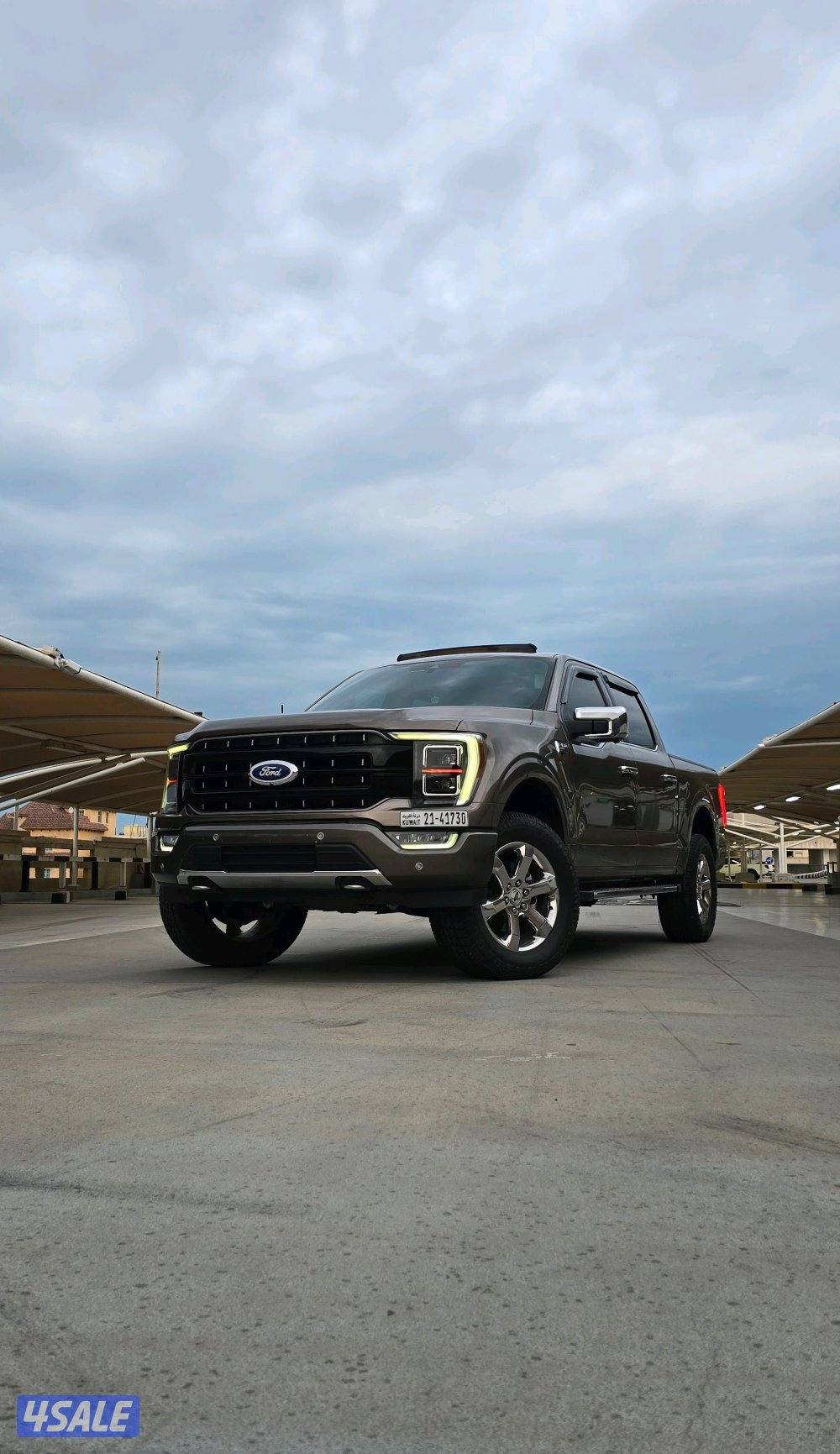 للبيع او للبدل لاريت V8 FX4 تحت الكفاله2