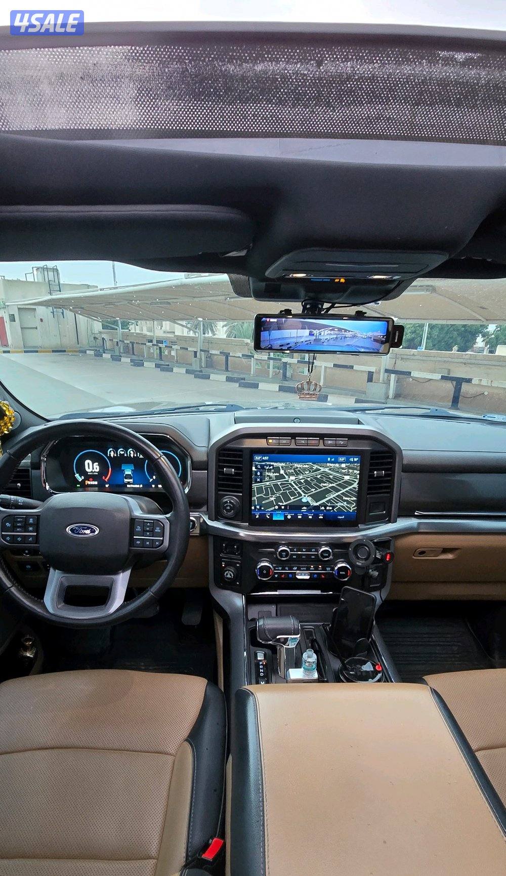 للبيع او للبدل لاريت V8 FX4 تحت الكفاله3