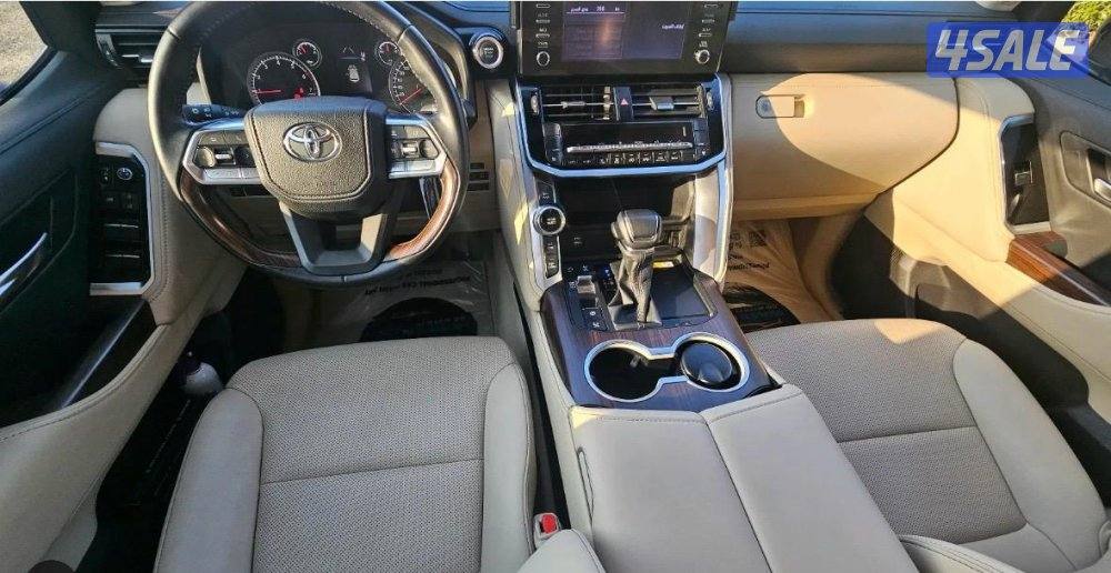 لاندكروزر ٢٠٢٣ قمة النظافة2