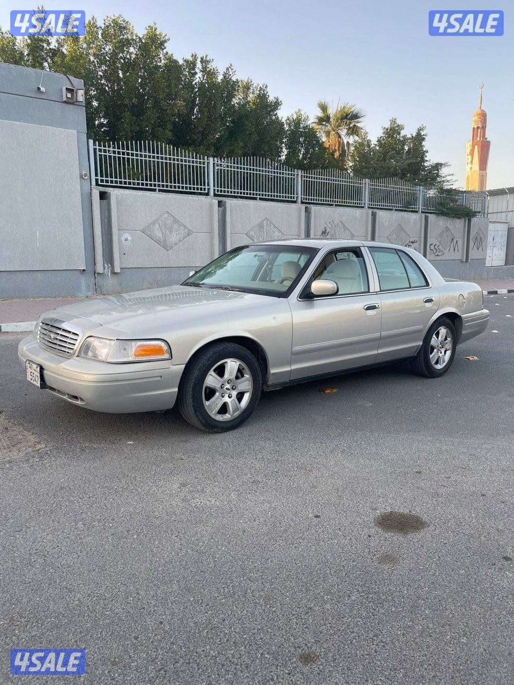 للبيع فورد فكتوريا3