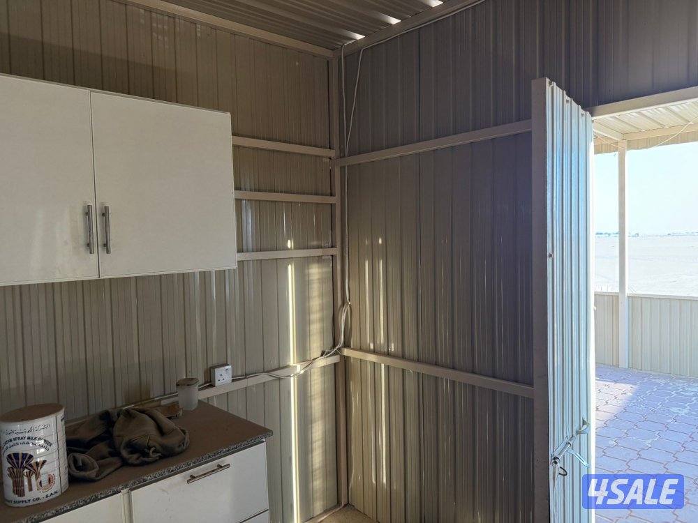 جبره كبيره عباره عن مطبخ ٤\٤ومخزن ٤/٤1