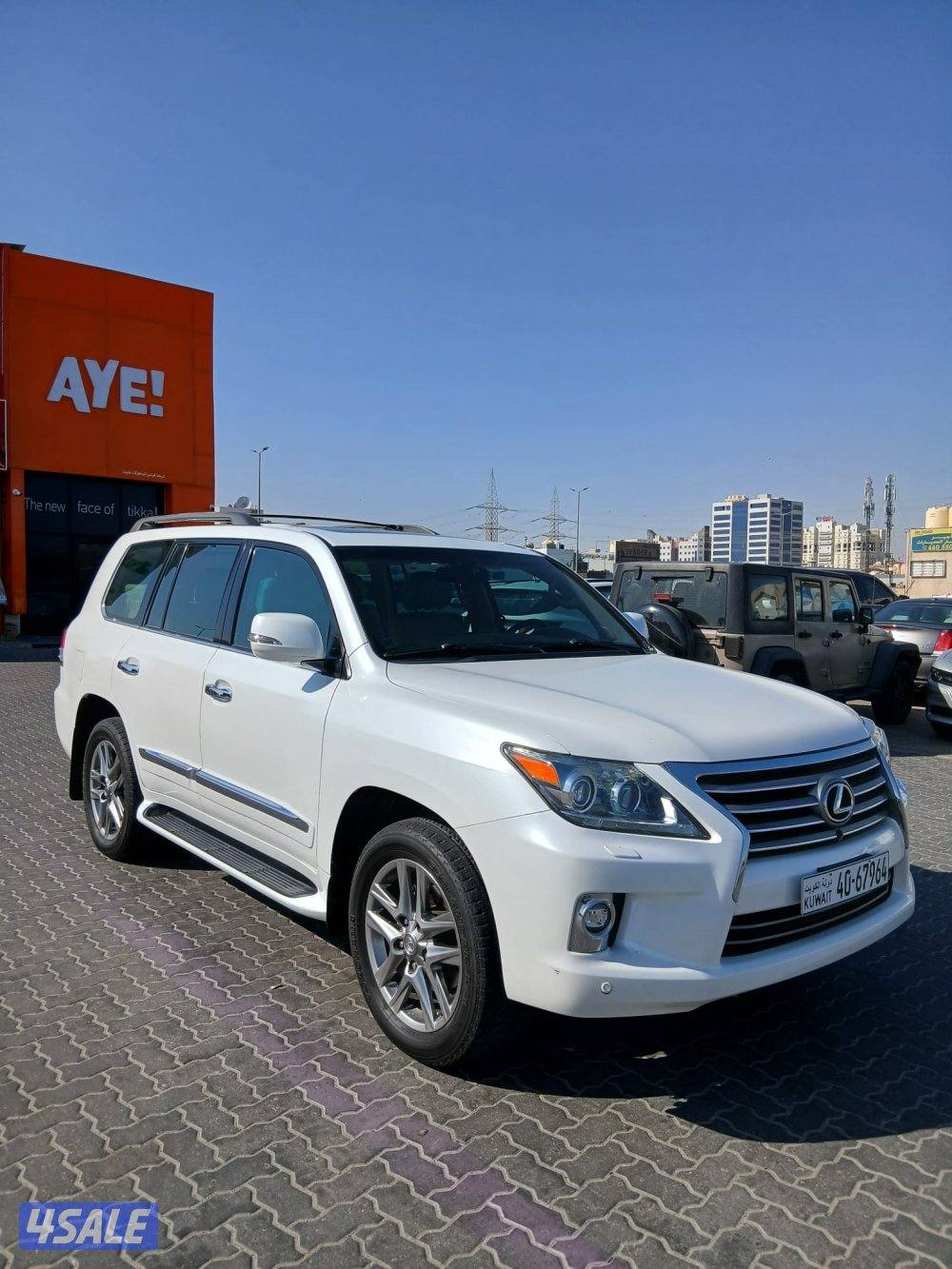 لكزس ٢٠١٤ صبغ وكاله ماشي١٢٥ الف1