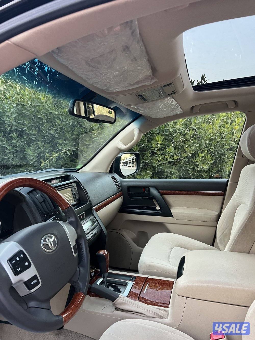 لاندكروزر - 2013 - بحالة الوكالة6