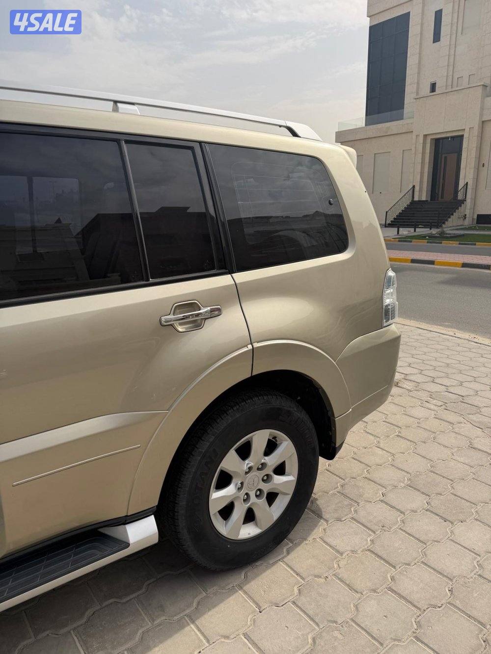 للبيع جيب باجيرو بحاله الوكاله من النوادر1