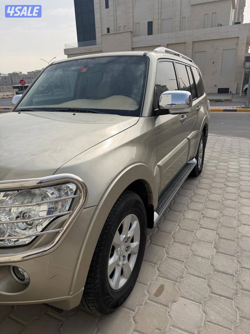 للبيع جيب باجيرو بحاله الوكاله من النوادر4