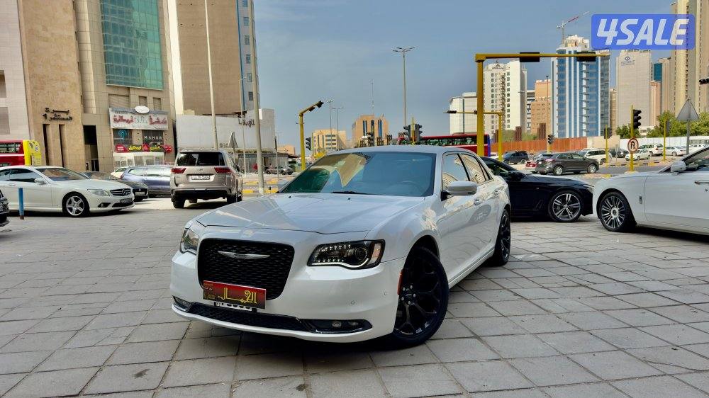 كرايسلر S/ C300/ موديل 2020/ عداد 156 ألف/ صبغ الوكالة1