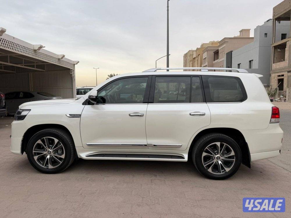 لاند كروزر 2020 عداد130 سيرفس وكاله5