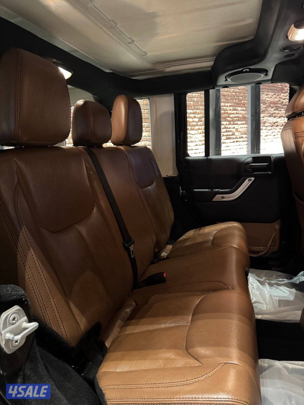 للبيع رانجلر 2014 بحالة الوكالة صحاري9