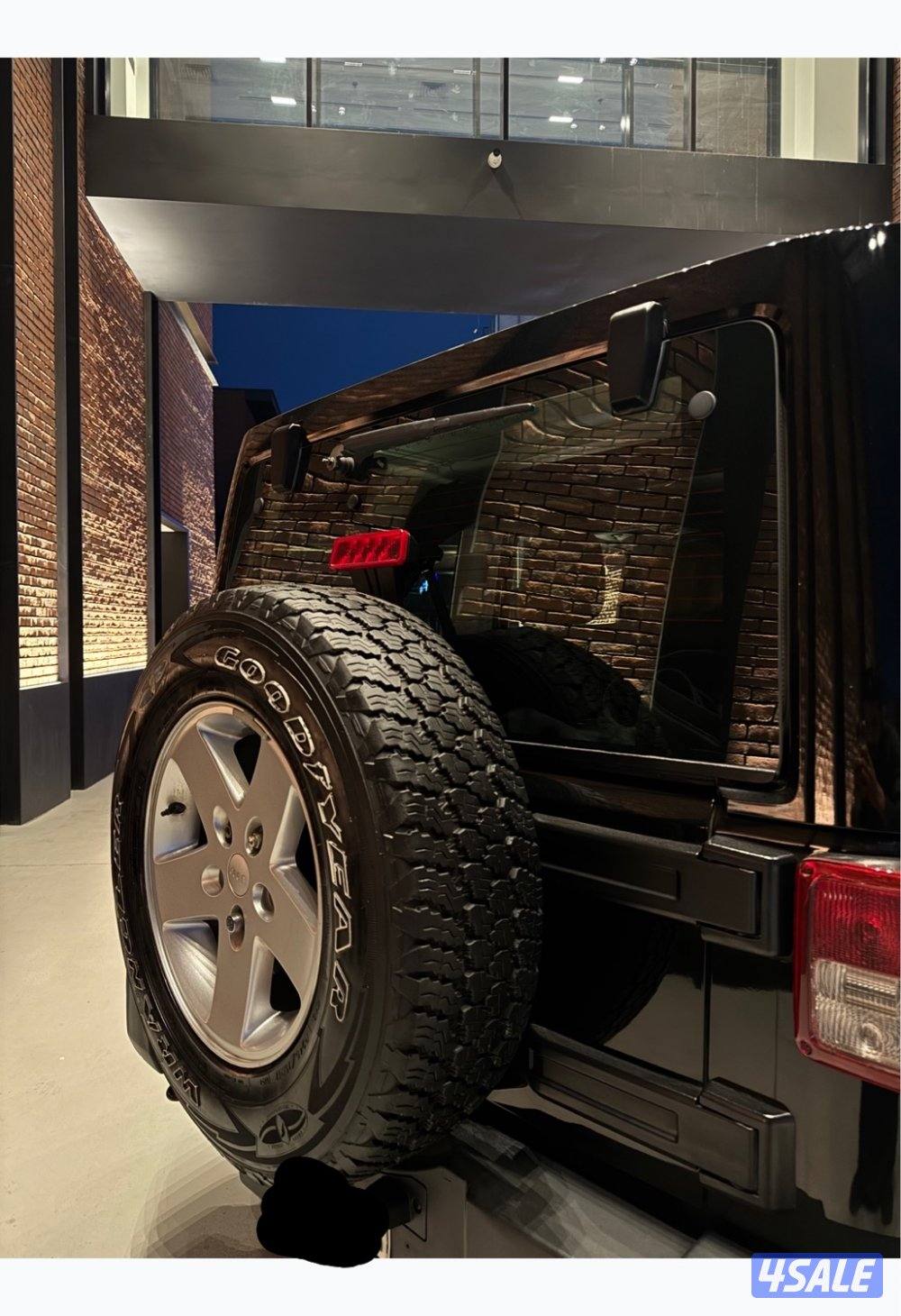 للبيع رانجلر 2014 بحالة الوكالة صحاري6