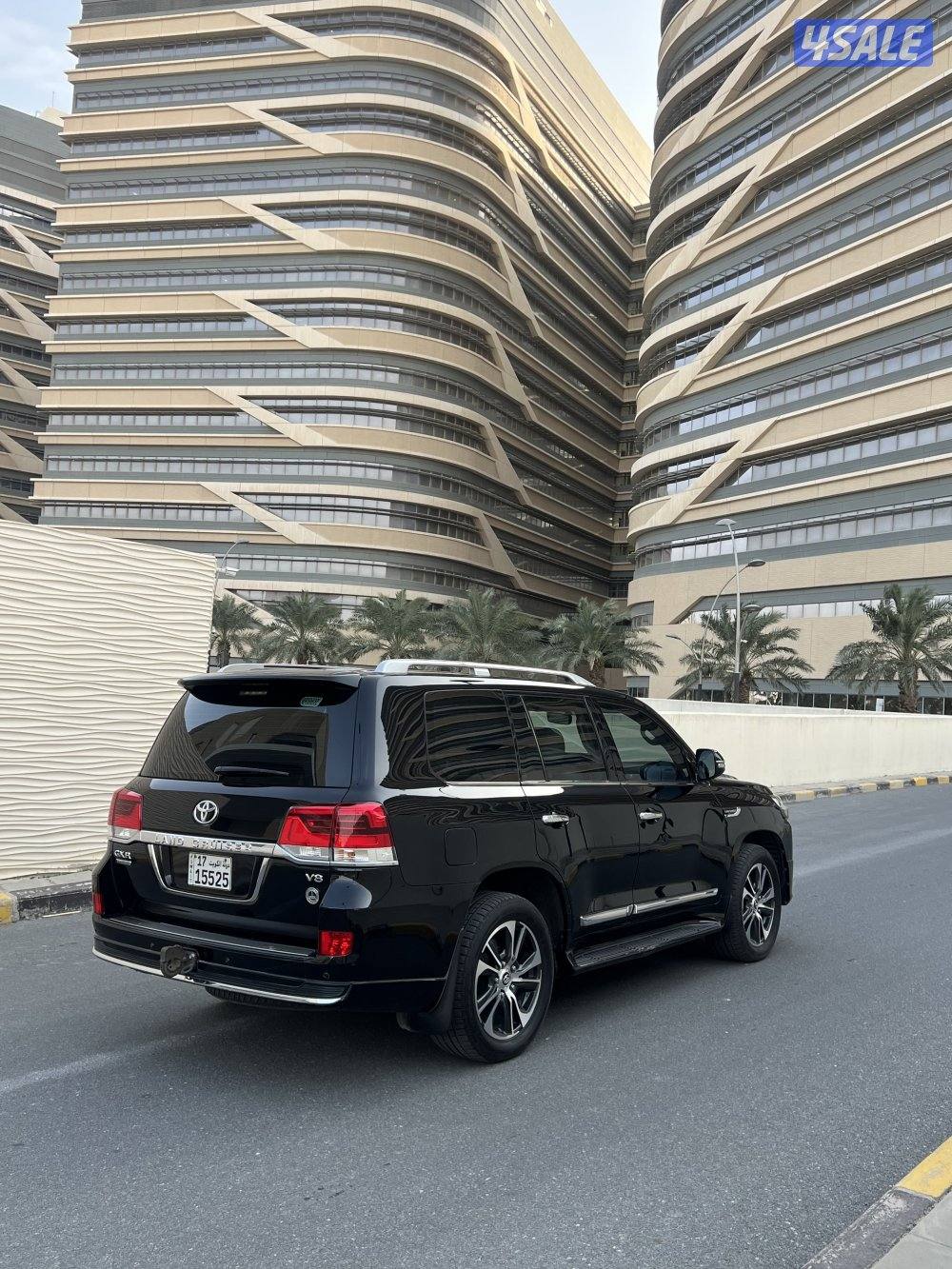 قراند تورنق 2020 لاند كروزر0