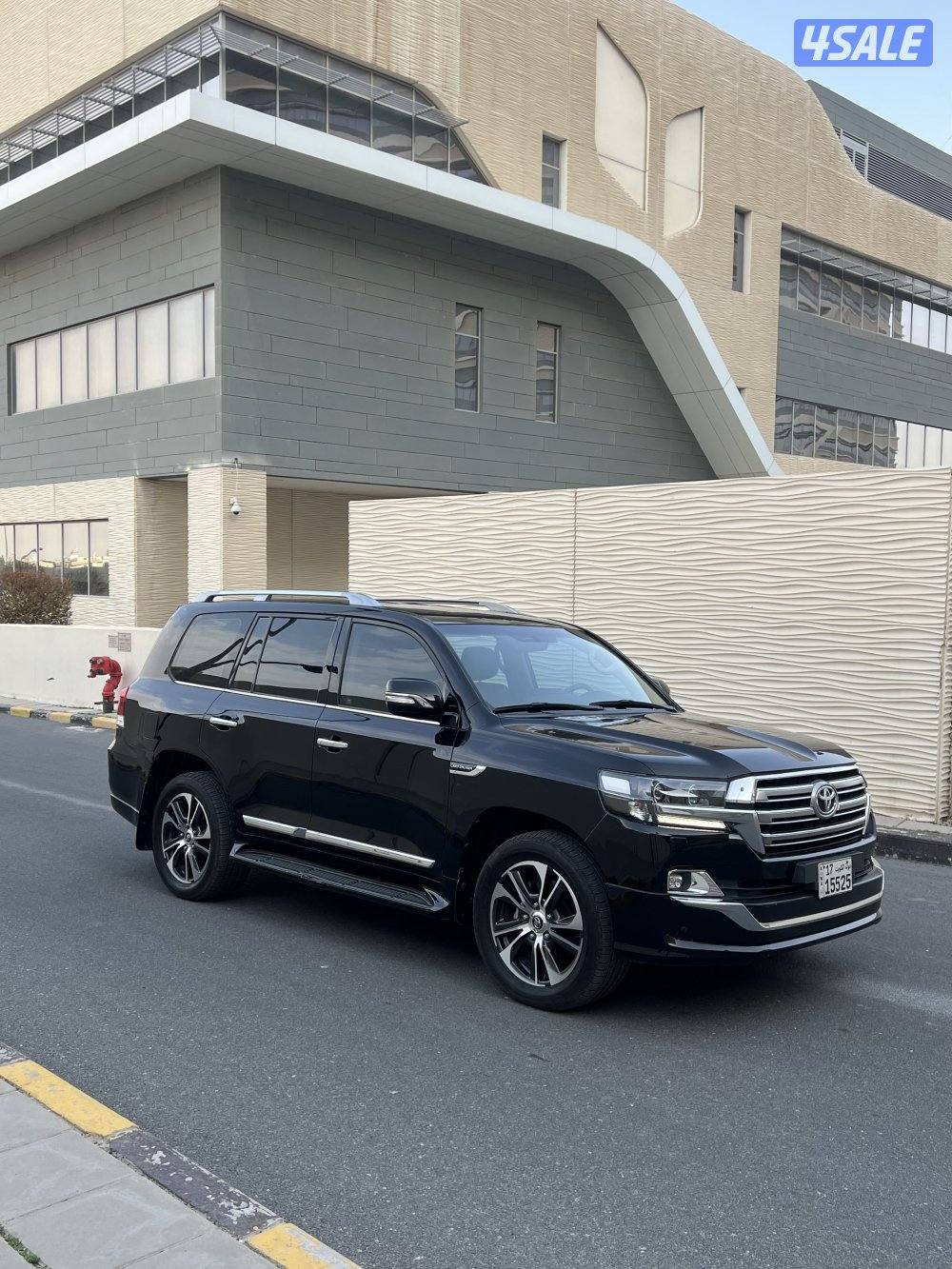 قراند تورنق 2020 لاند كروزر2