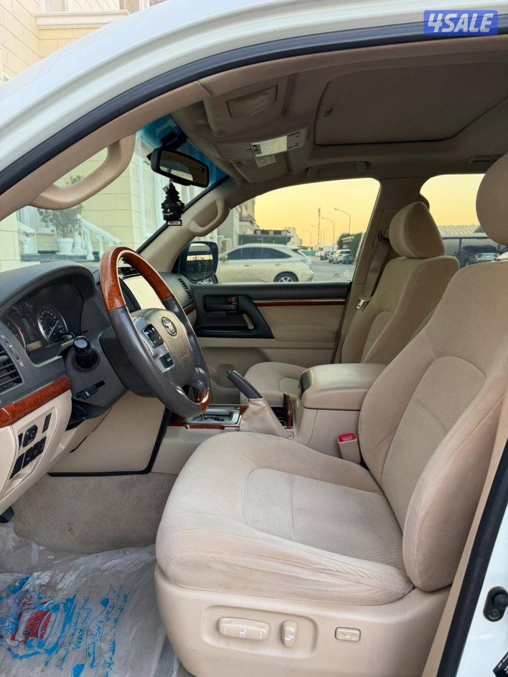 لاند كروزر 2013 صبغ الوكاله عداد 2706