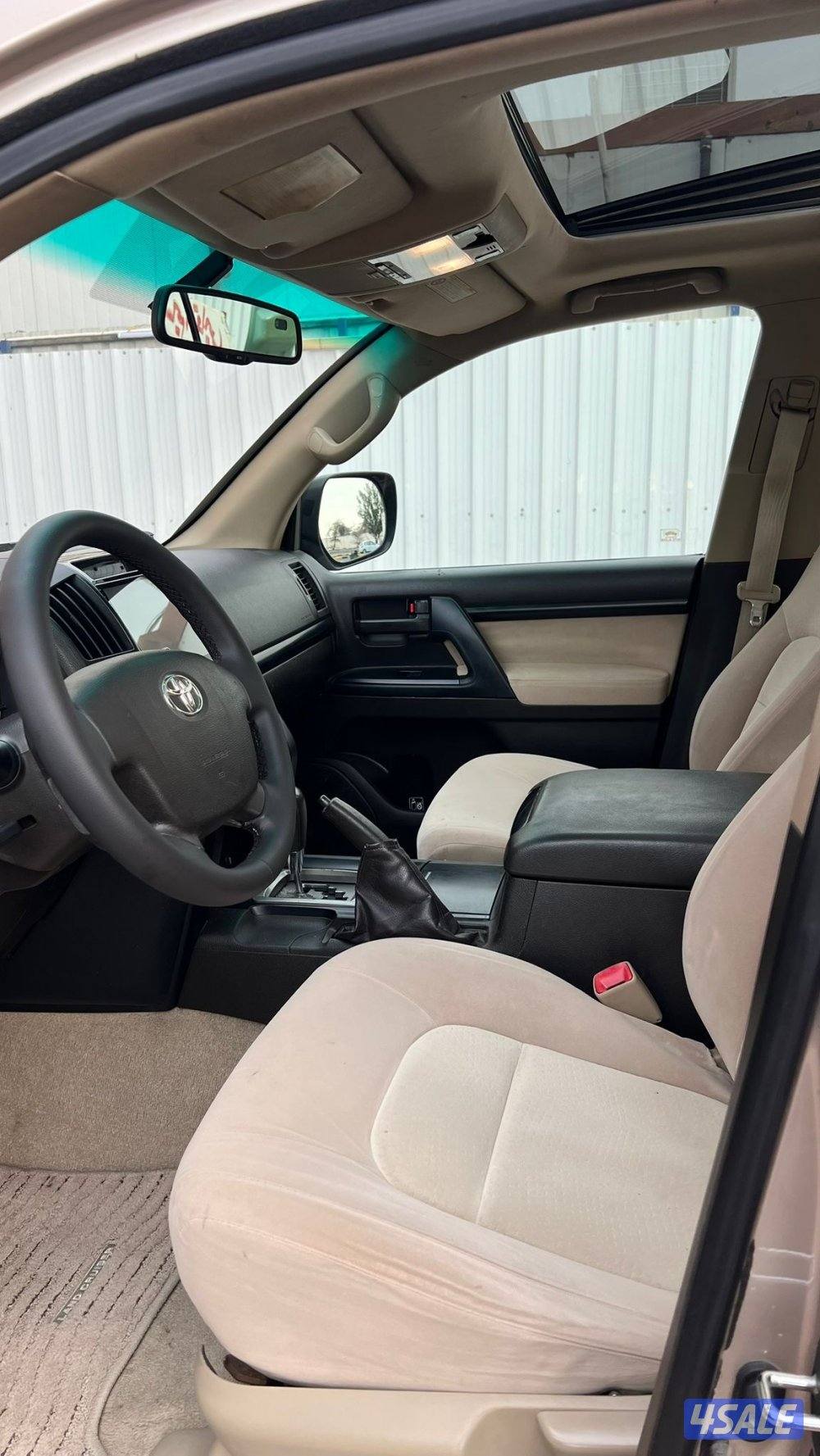 للبيع لاندكروز GXR الساير4