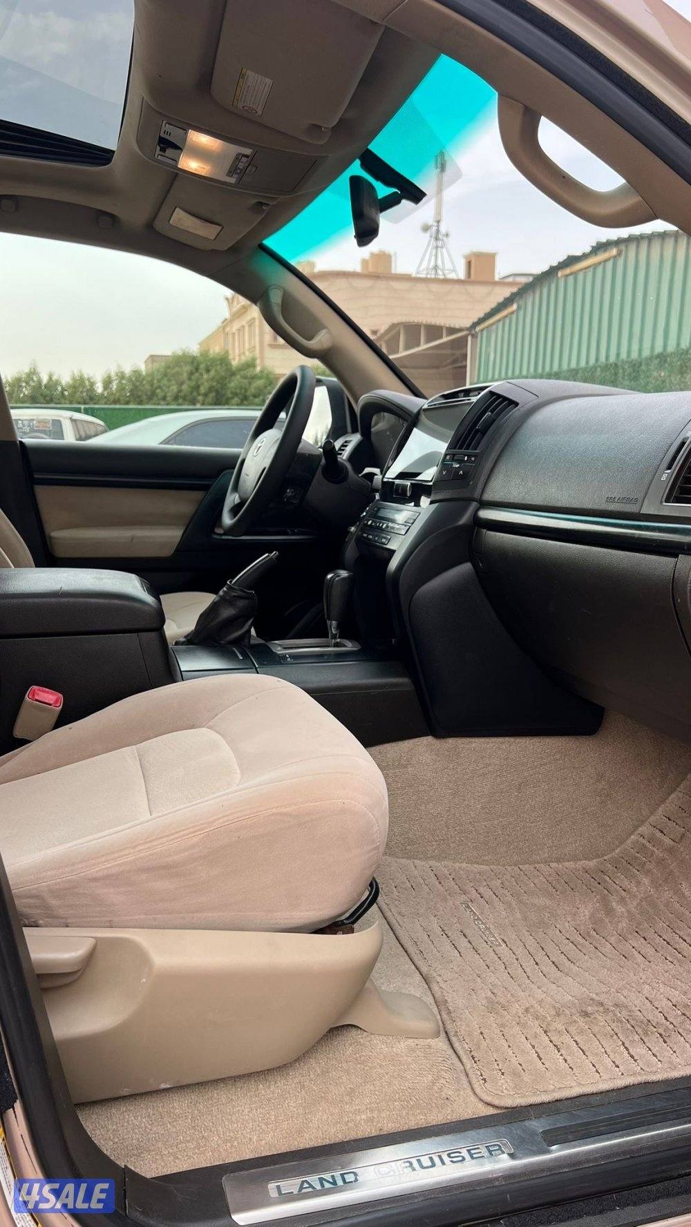 للبيع لاندكروز GXR الساير5