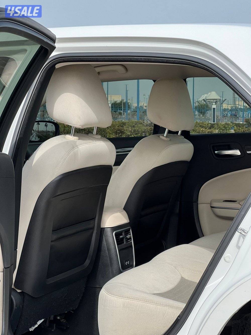 كرايزر C300 بحاله ممتازه شرط الفحص7