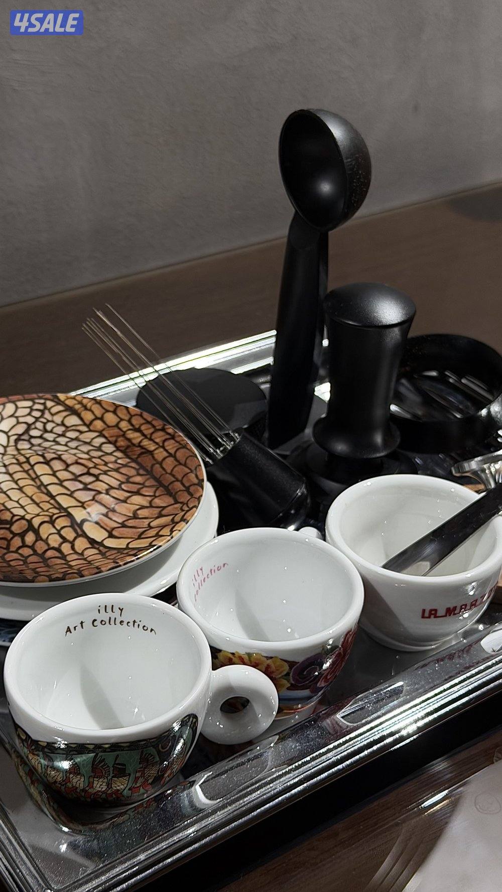 مكينة قهوة + أكواب + عدة القهوة2