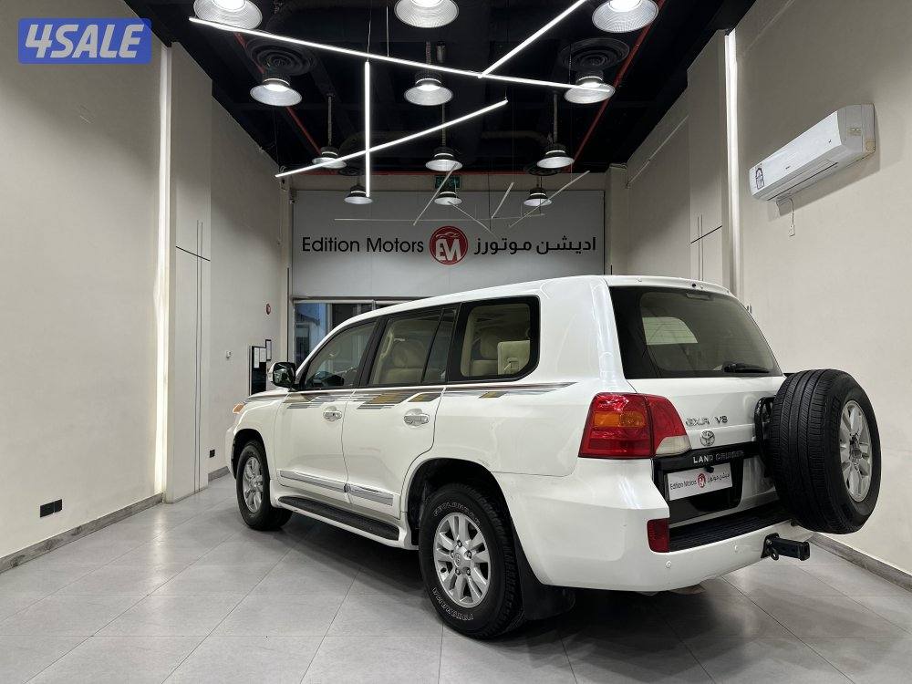 لاندكروزر GXR2