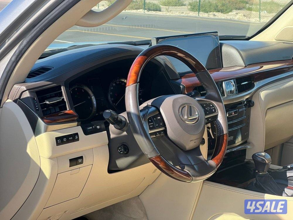 لكزس LX570 / 20166