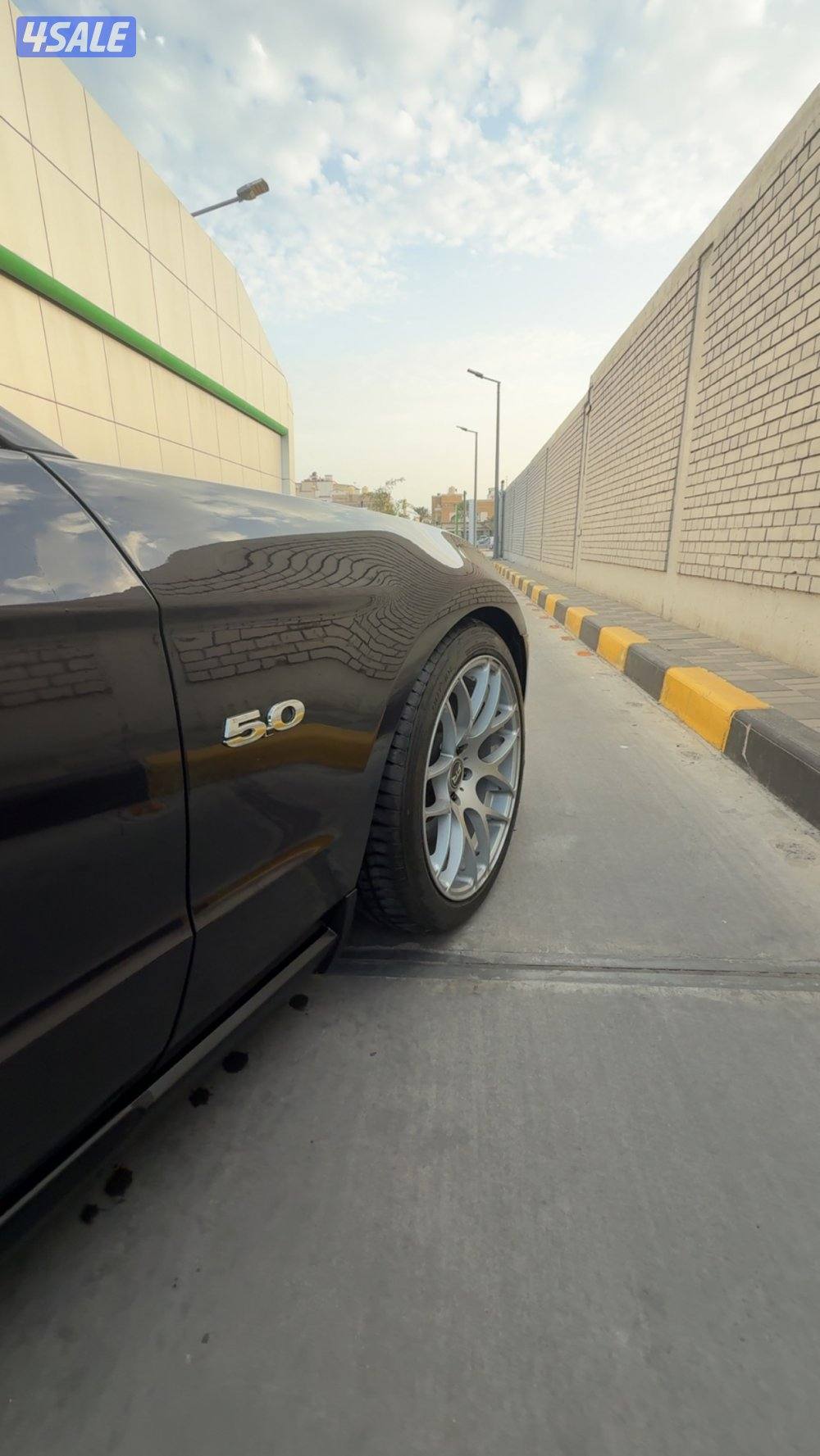 للبيع موستنق فايف زيرو5