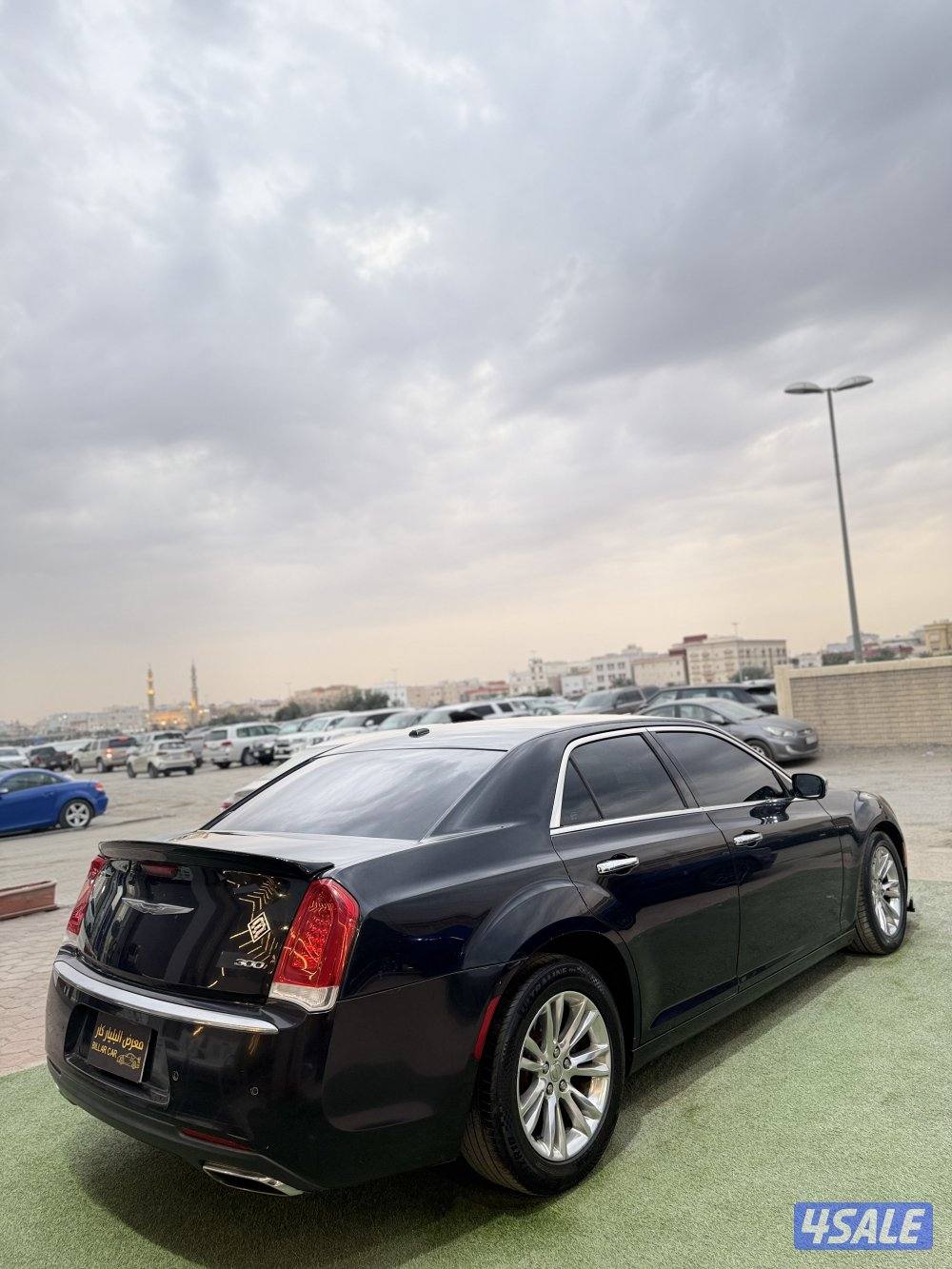 كرايزلر 2015 هيمي V8 بحاله وكاله شرط الفحص بل كامل3