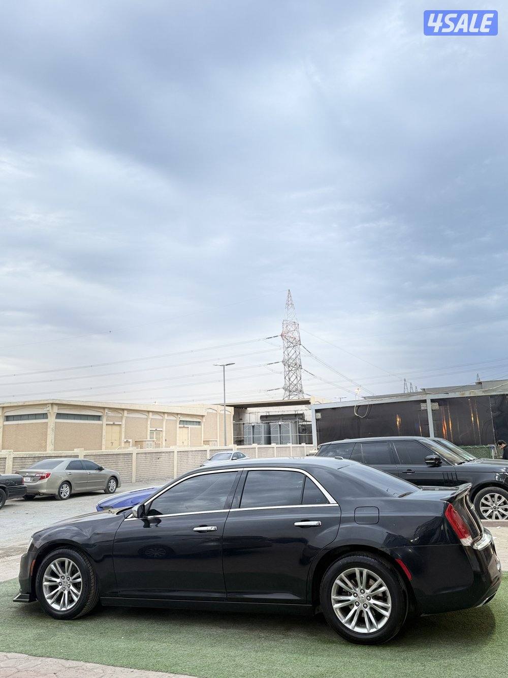 كرايزلر 2015 هيمي V8 بحاله وكاله شرط الفحص بل كامل5