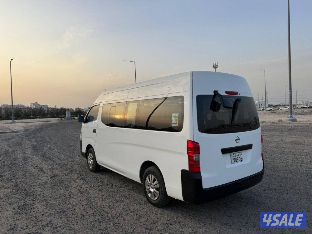 باص 12 راكب نيسان 2021 جير تماتيك ماشي 84 الف4