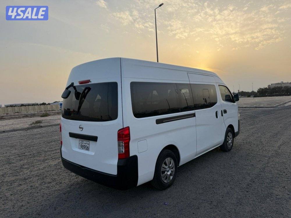 باص 12 راكب نيسان 2021 جير تماتيك ماشي 84 الف5