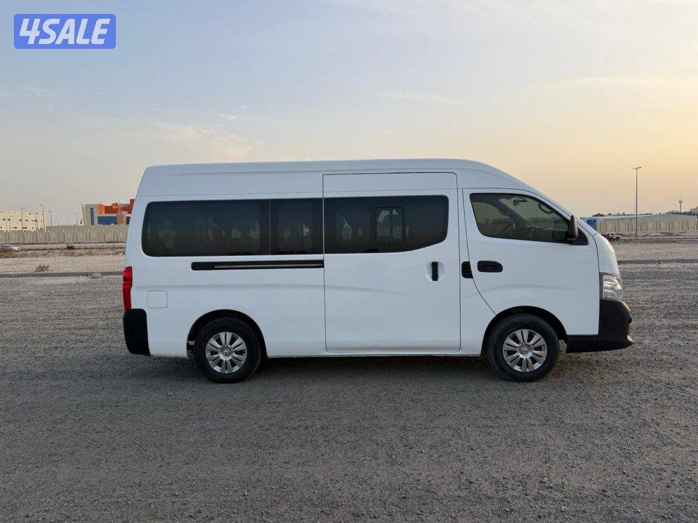 باص 12 راكب نيسان 2021 جير تماتيك ماشي 84 الف6