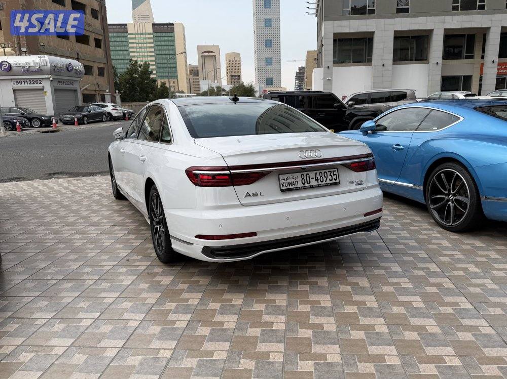 اودي A8L موديل 2024 عداد 21 الف وكالة تحت الكفالة سيرفيس مجاني3