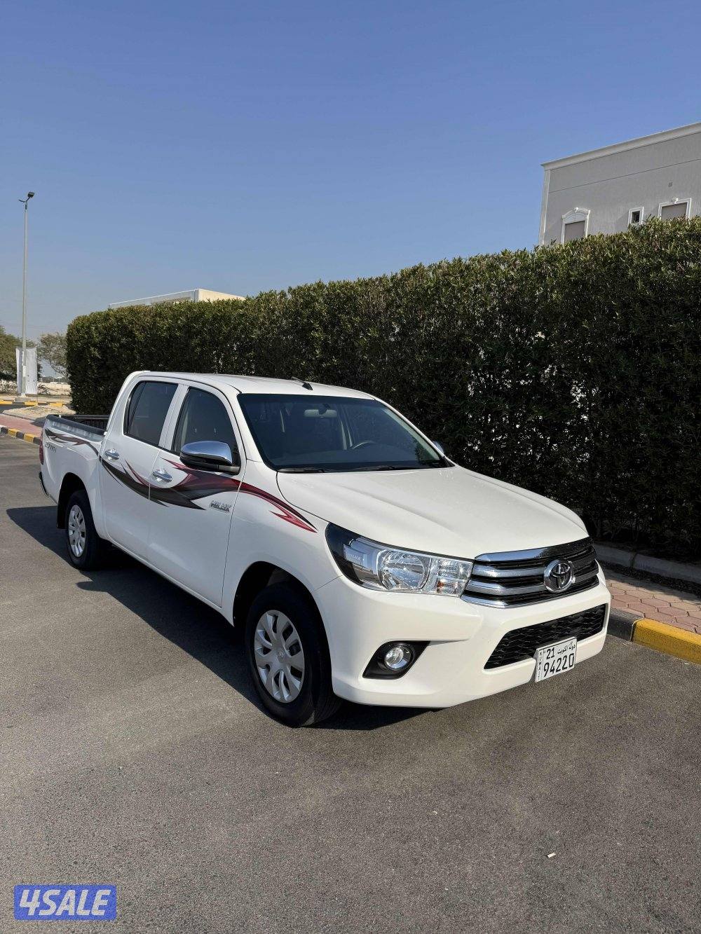 هايلكس جير اوتوماتيك. عداد 19 الف كم.2