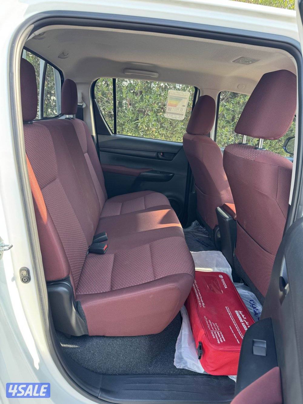 هايلكس جير اوتوماتيك. عداد 19 الف كم.8