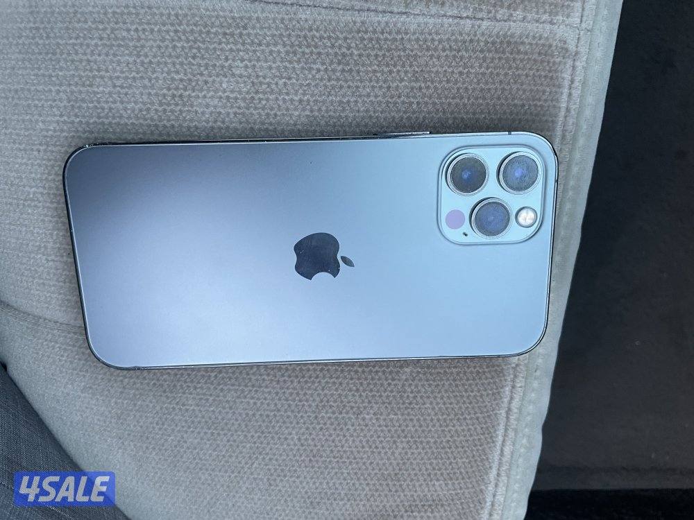 للبيع ايفون 12  por شبه جديد مو مفتوح ولا في خدوش نسبت البطاريه 781