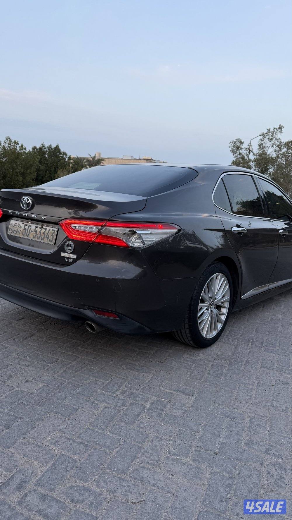 للبيـع كامري جراندي ٦ سلندر موديييل 20184