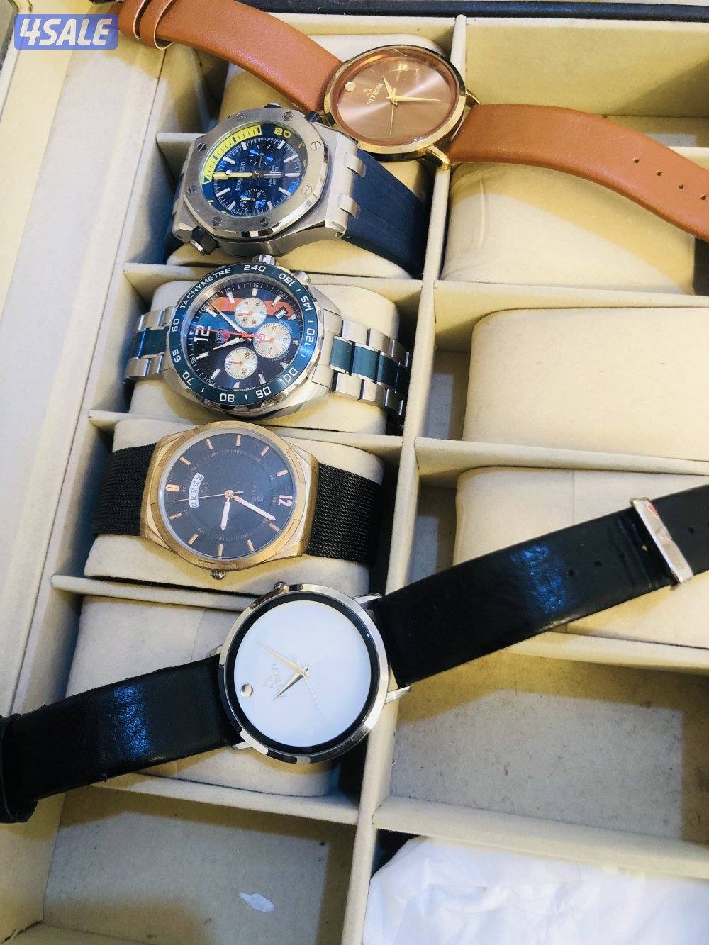 للبيع ثلاث ساعات طبق الاصل +ساعتين هديه1