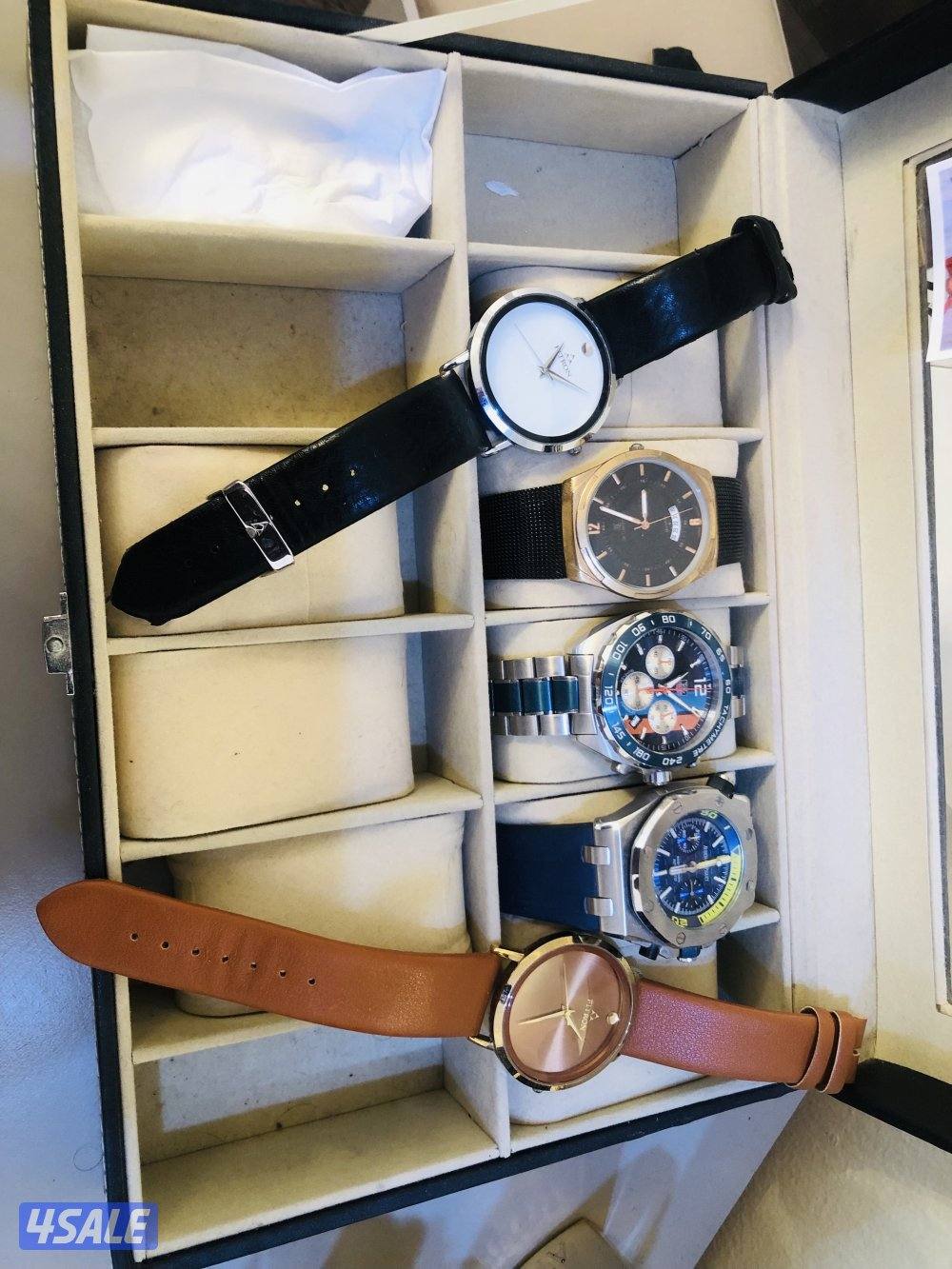 للبيع ثلاث ساعات طبق الاصل +ساعتين هديه2