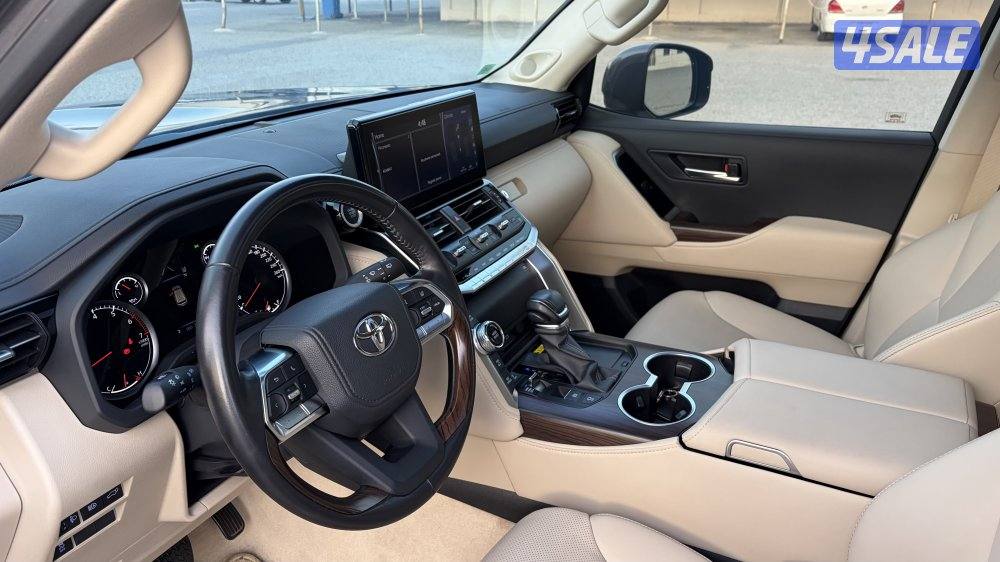 للبيع لاندكروزر GXR Aero 20238