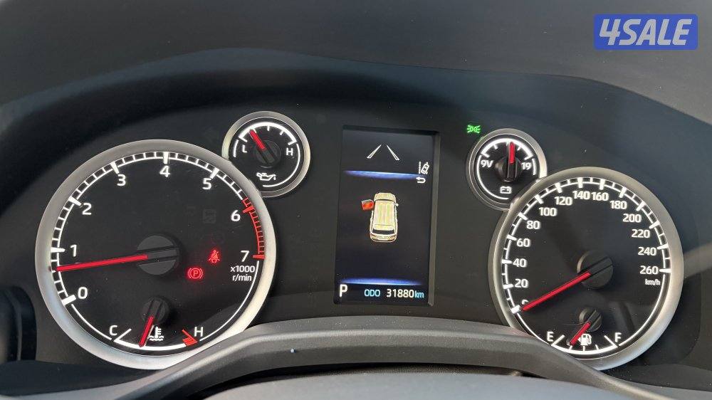 للبيع لاندكروزر GXR Aero 202312