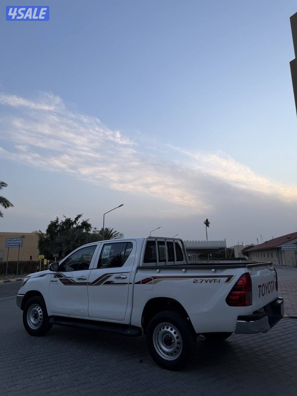 للبيع هايلكس ٢٠١٩ قير عادي دبل قير3