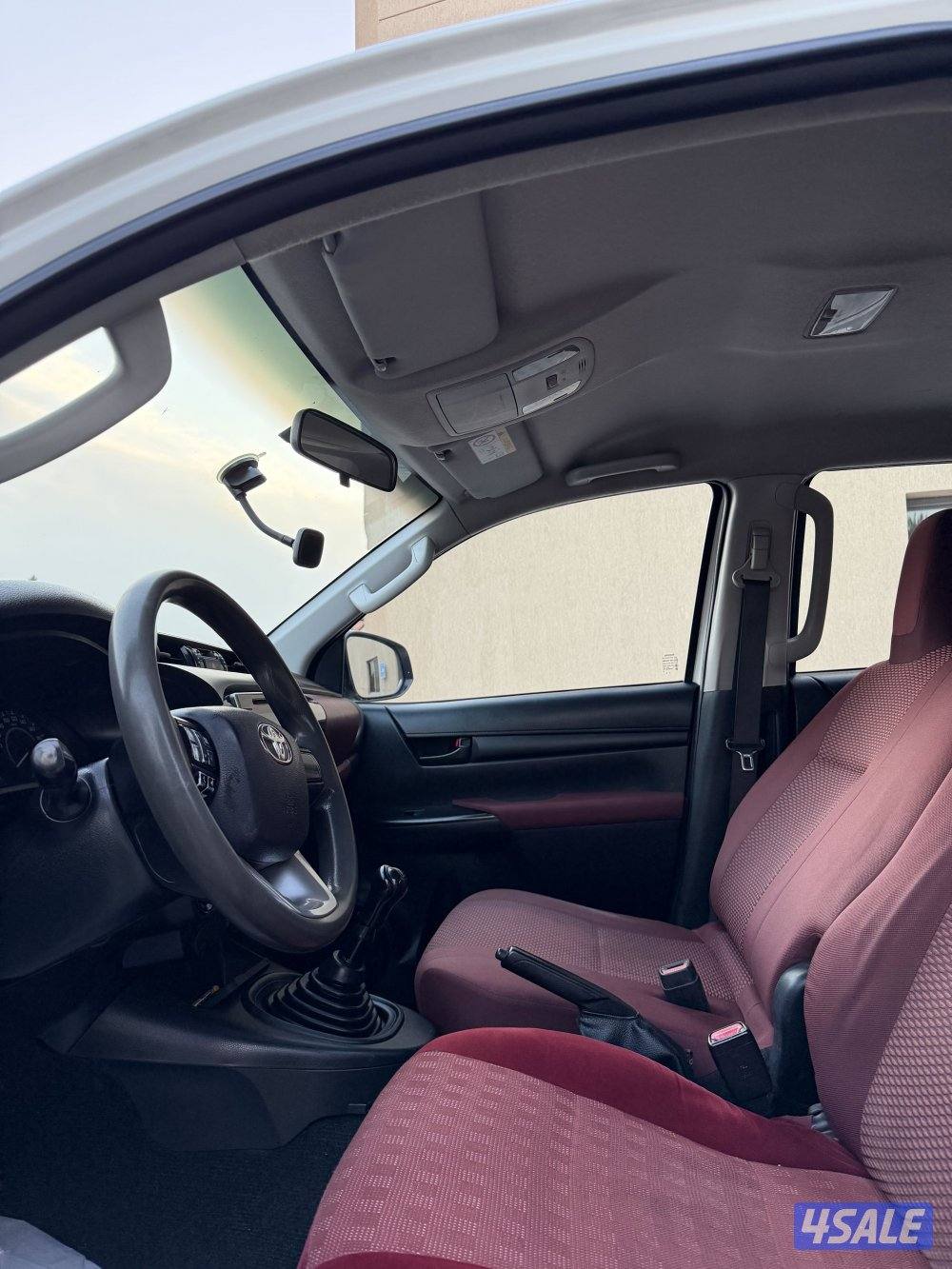 للبيع هايلكس ٢٠١٩ قير عادي دبل قير5